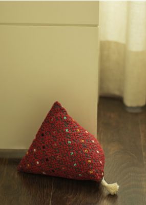 سدادة باب مُطرزة بنقشة زهور