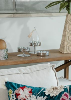 Silver Hammered Metal Bowls with Glass Lid 