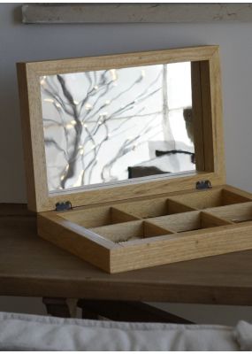 صندوق مجوهرات بمرآة وزخارف ديكوباج